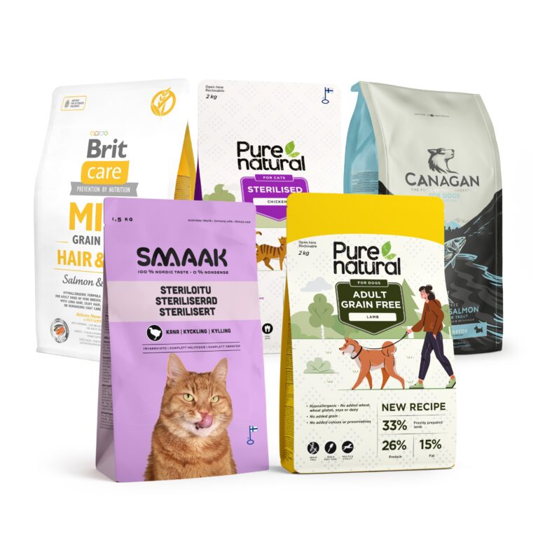 Musti_ja_mirri_food_bags_cat_and_dog